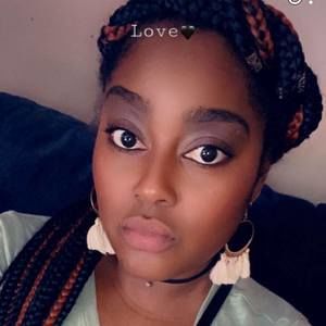 Meet your Posher, Adalia